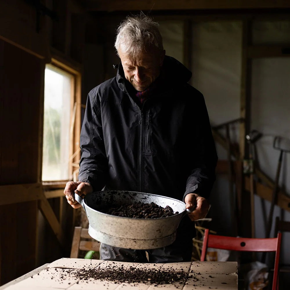 Galvanised round soil sieve
