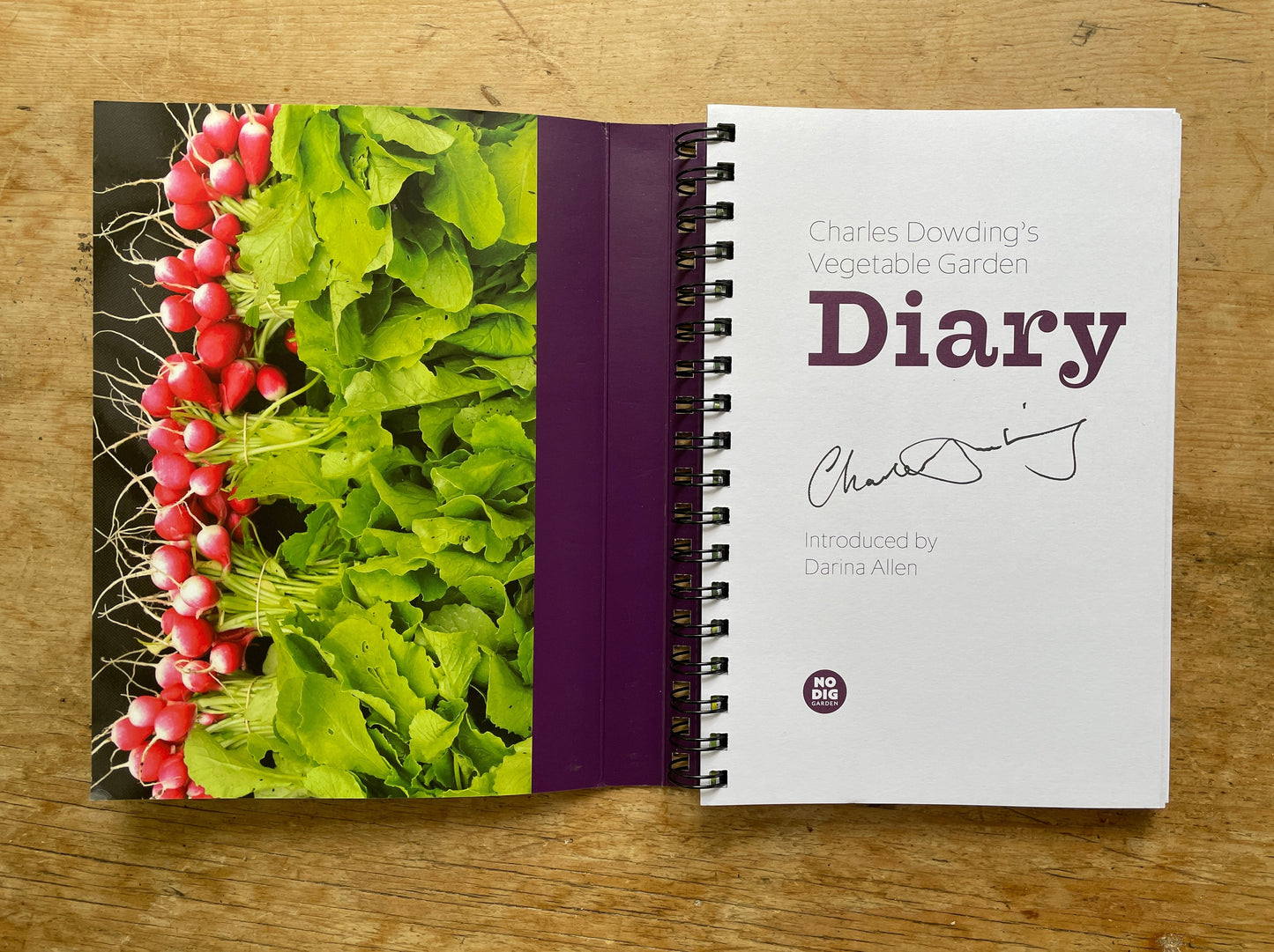 Charles Dowding's Vegetable Garden Diary: No Dig, Healthy Soil, Fewer Weeds